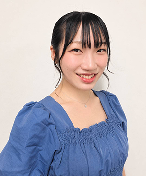 佐野帆香
